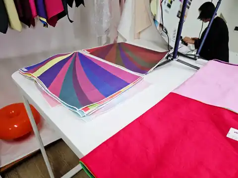 상담에 쓰는 색천과 색상표